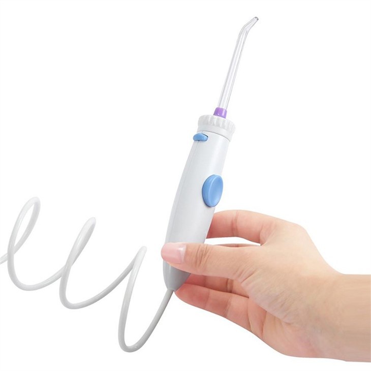 Intensive cleansing oral irrigator